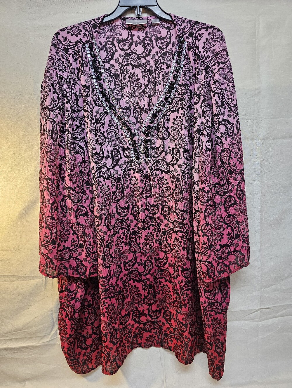 Avenue Embellished Pink & Black Paisley Tunic Blouse